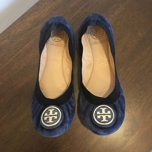 Pre-loved Tory Burch Caroline blue ballet flat 6.5